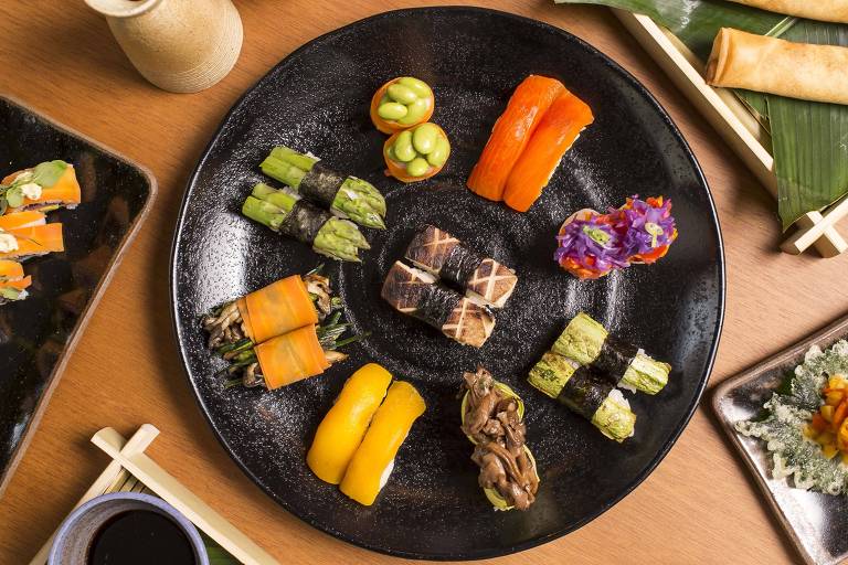 Sushimar Vegano é restaurante japonês sem peixe ou receitas óbvias