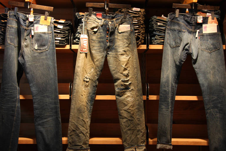 Saiba como fazer a sua marca de jeanswear lucrar através do e