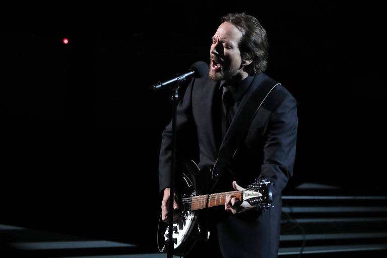 O cantor Eddie Vedder se apresenta no Citibank Hall --os ingressos já estão esgotados