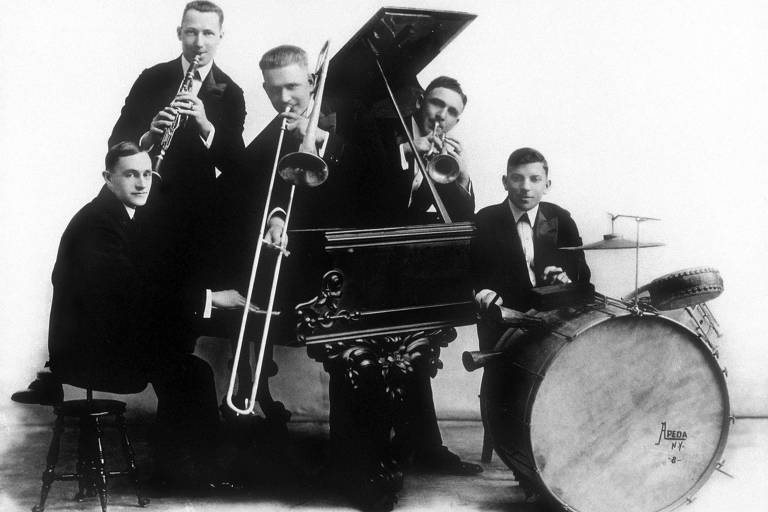 O grupo Original Dixieland Jass Band em registro na década de 1910
