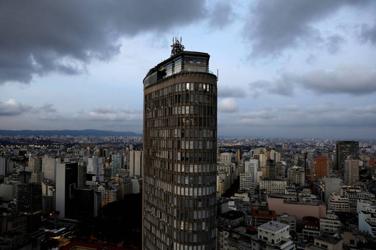 Edifício Itália e skyline de São Paulo