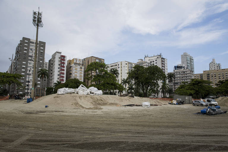 Barreira contra ressaca em Santos