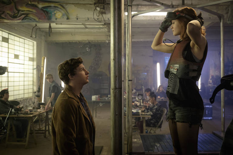 Tye Sheridan e Olivia Cooke em cena do filme 'Jogador Nº1', de Steven Spielberg