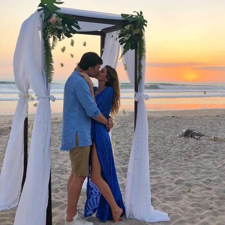 Gisele Bündchen e Tom comemoram o dia dos namorados
