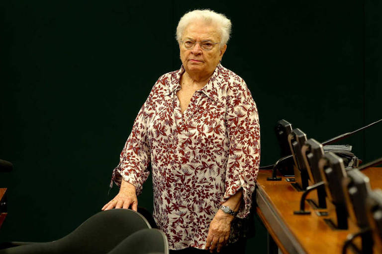 A deputada federal Luiza Erundina (PSOL-SP), em foto na Câmara