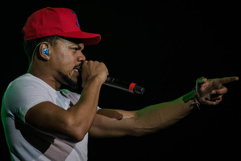 Show do rapper Chance The Rapper, no palco Budweiser, no primeiro dia do festival Lollapalooza