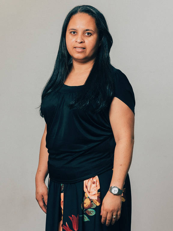 Priscila Marciano Ramos de Medeiros, 37 anos, é manicure desempregada. Evangélica, vive com o filho, o marido e uma filha no Itaim Paulista