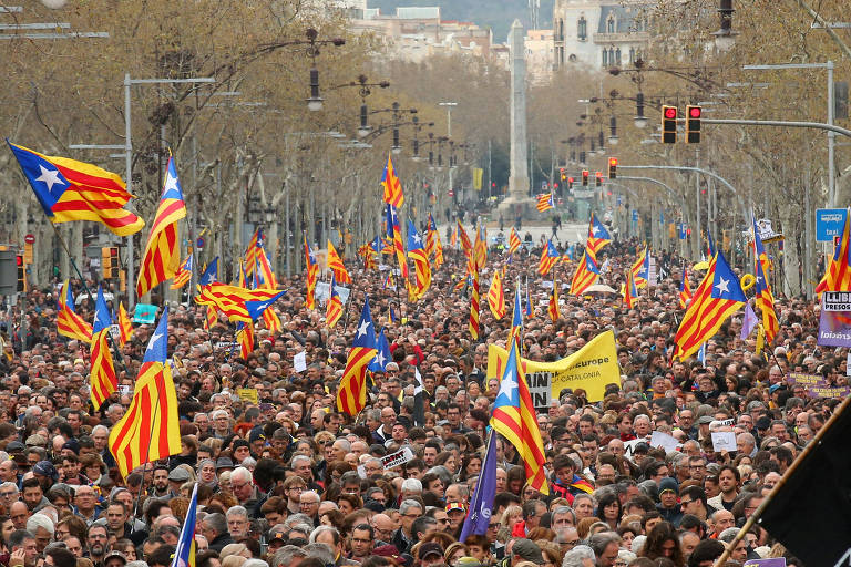 Barcelona tem protesto após prisão de Puigdemont
