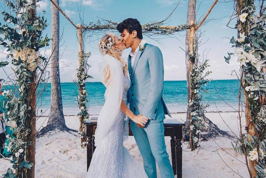 Dois casamentos? tata estaniecki conta os detalhes do casamento de quatro  dias com Júlio cocielo em punta Cana;