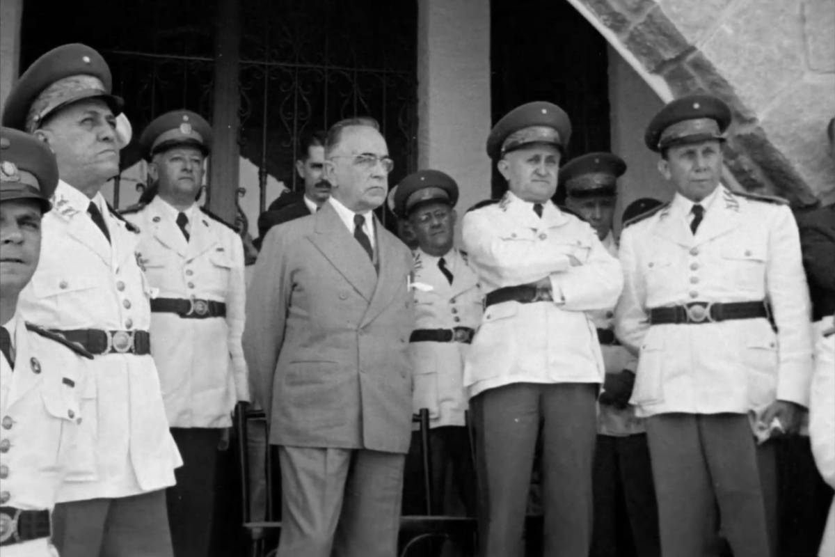 Militares sustentaram ditadura Vargas e depois deram golpe que encerrou o Estado Novo