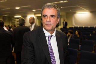 José Eduardo Cardozo durante lançamento de livro