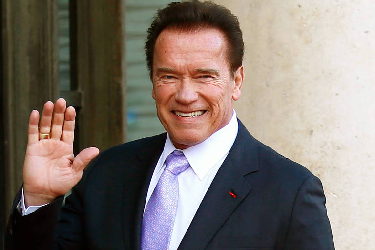 Schwarzenegger está estável após cirurgia cardíaca de emergência