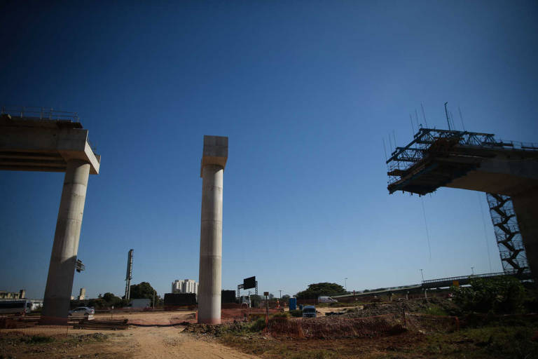 Obras da linha 13-jade em julho de 2016