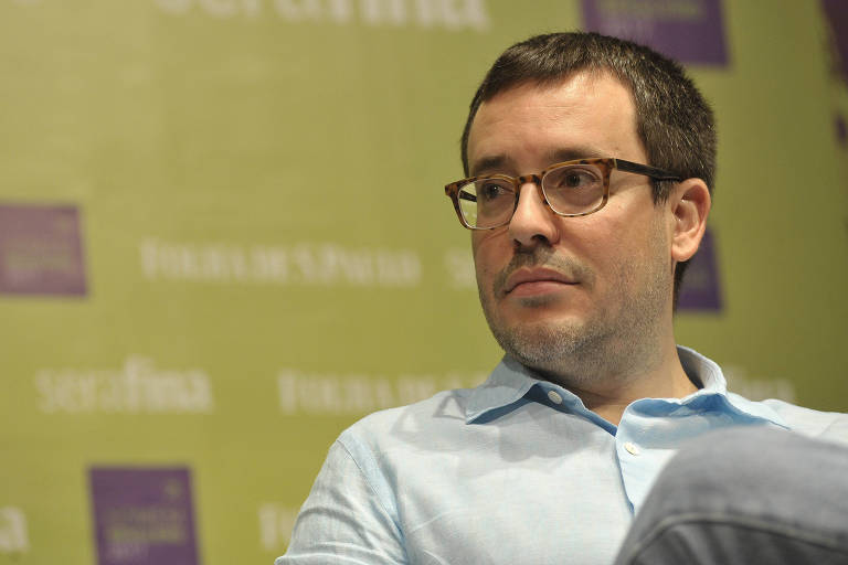 Antonio Prata durante seminário da revista Serafina, parte do evento Homem Brasileiro 2017, em agosto de 2017