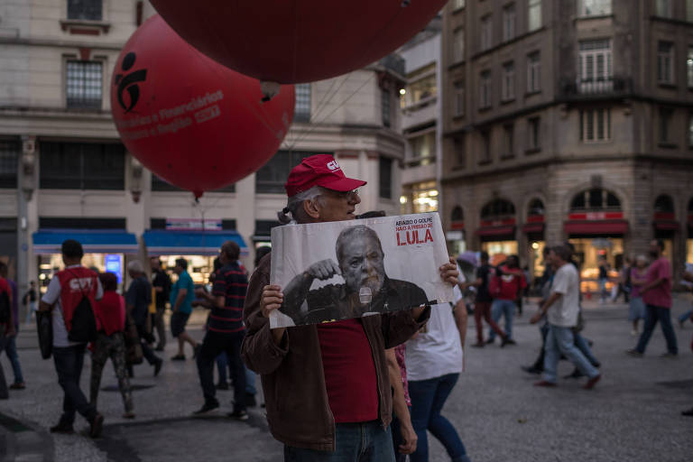 Protesto em apoio ao ex-presidente Lula 