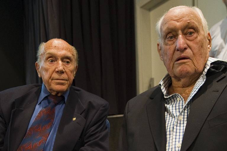 André Gustavo Richer (à esq.) ao lado do ex-presidente da Fifa João Havelange (1916-2016)