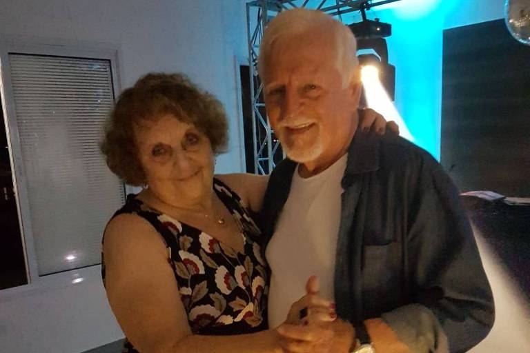 Edwal Antônio Barbarini (1937-2018) com a mulher, Maria Cecilia