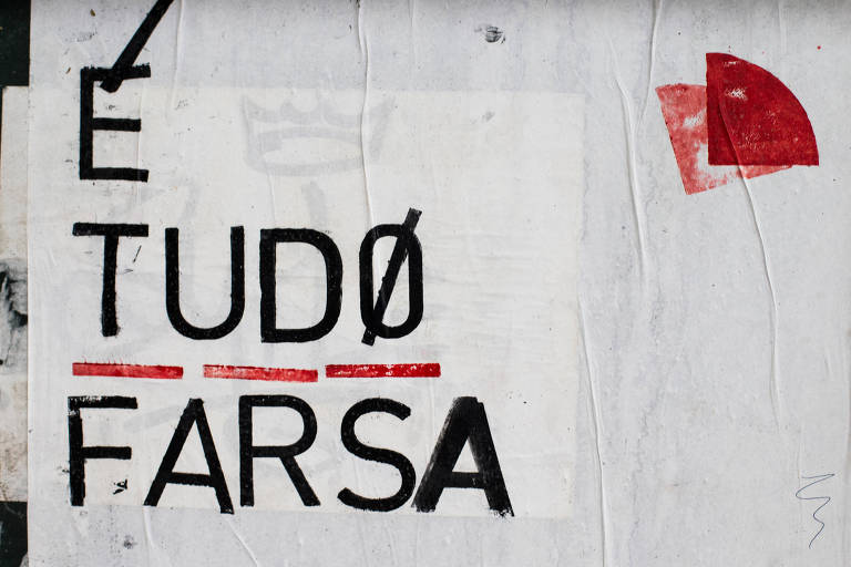 O modo paulistano de se expressar em português escrito nas ruas, em placas, anúncios, muros e grafites 