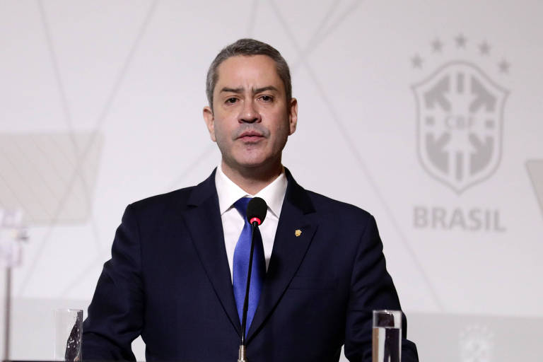 Rogério Caboclo discursa durante eleição para presidência da CBF