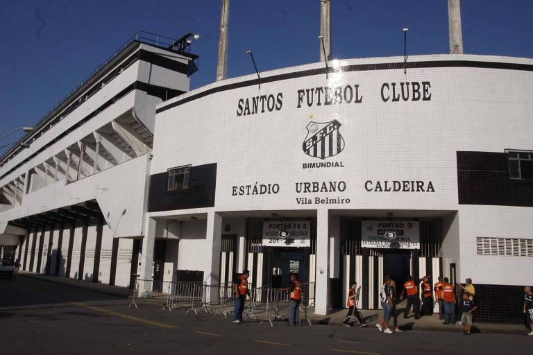 Fachada da Vila Belmiro, estádio onde o Santos manda seus jogos na Baixada Santista
