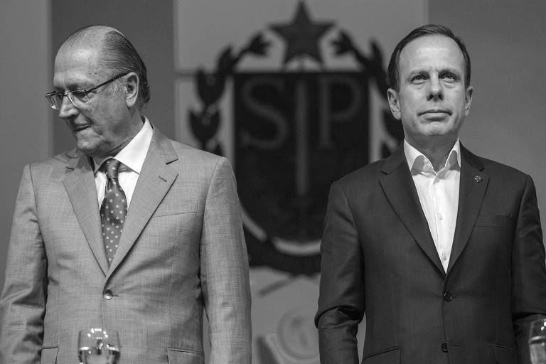 O ex-governador Geraldo Alckmin e o ex-prefeito João Doria em cerimônia no Palácio dos Bandeirantes, na capital paulista, em setembro de 2017