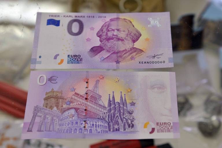 Notas de zero euro são vendidas em cidade alemã para marcar aniversário de Karl Marx
