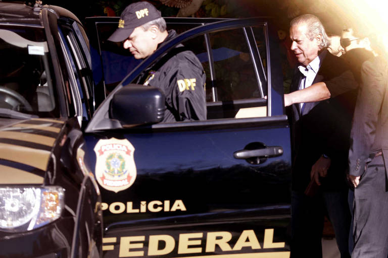 Em agosto de 2015, o juiz Sergio Moro manda prender preventivamente o ex-ministro José Dirceu com a deflagração da 17ª fase da Lava Jato, denominada Pixuleco
