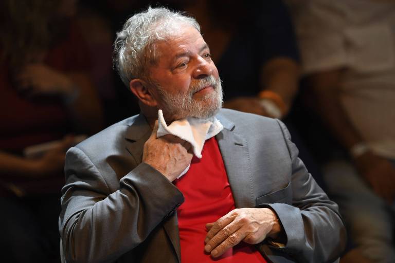 Luís Inácio Lula da Silva em evento com frente de esquerda no Circo Voador, no Rio

