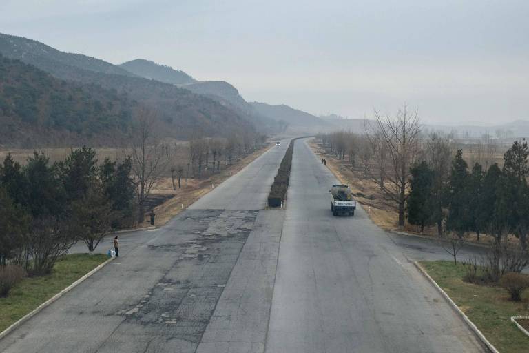 Foto de 2016 mostra trecho da rodovia onde ocorreu o acidente, que liga Pyongyang a Kaesong