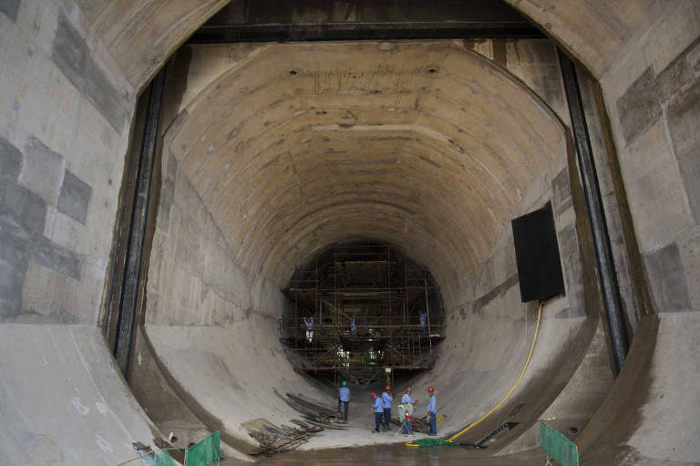 Construção da casa de força 4 da usina hidrelétrica de Santo Antônio, no rio Madeira