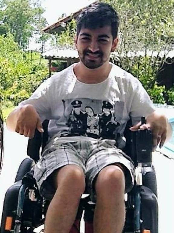 O estudante André Nunes Nachtigall, que tem paralisia cerebral