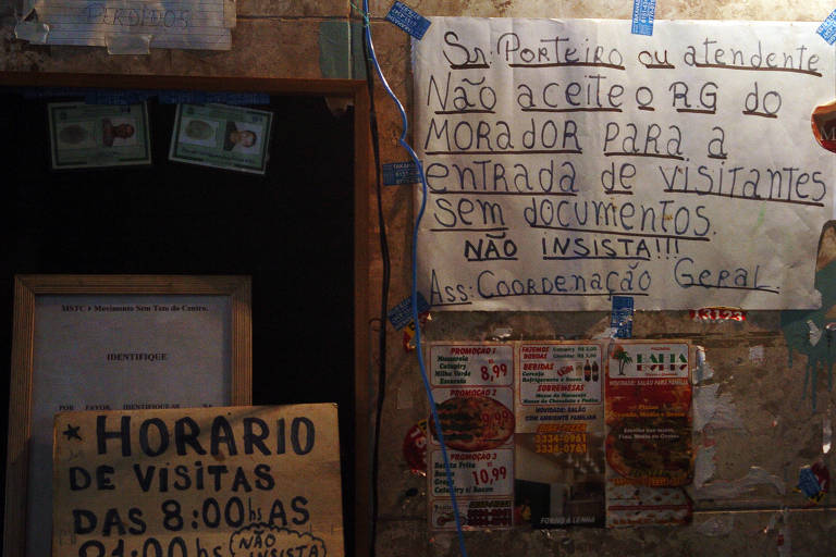 Moradores sem-teto se reúnem e fazem ato contra reintegração de posse de prédio na região da Luz