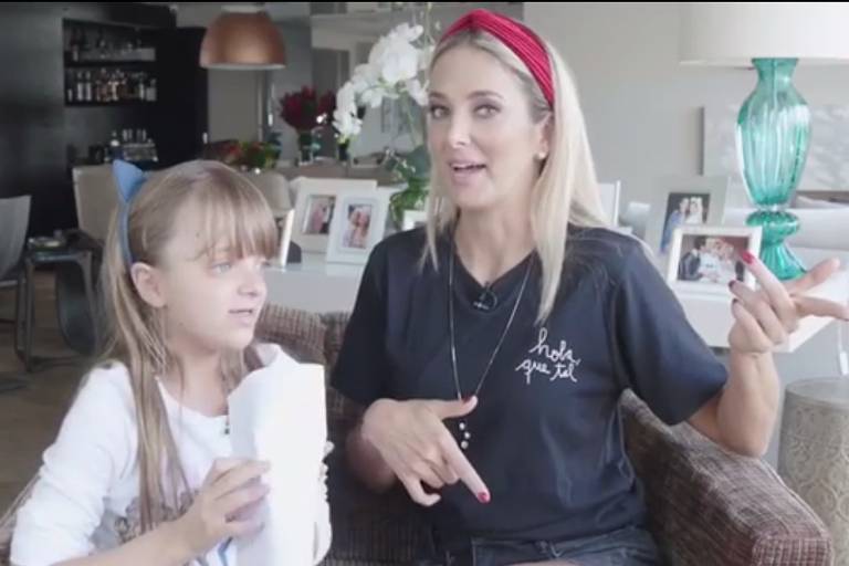 Ticiane Pinheiro grava vídeo com a filha para seu canal no YouTube 