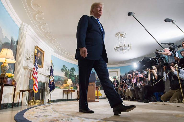 Presidente americano, Donald Trump, deixa conferência em que anunciou saída do acordo nuclear com Irã