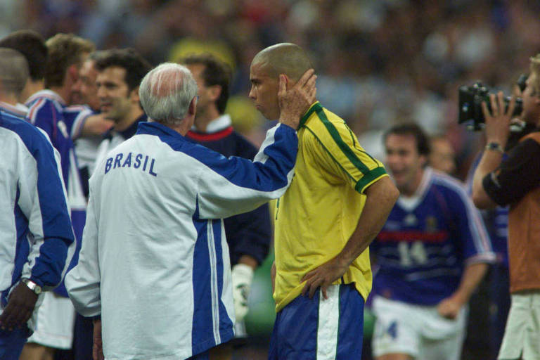 Brasil e França na final da Copa do Mundo de 1998