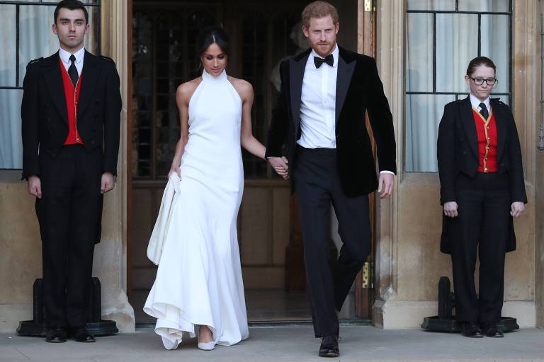 Os recém-casados Harry e Meghan deixam Windsor para a recepção na Casa Frogmore 