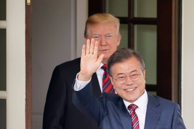 O presidente dos EUA, Donald Trump, e o presidente sul-coreano Moon Jae-in na Casa Branca