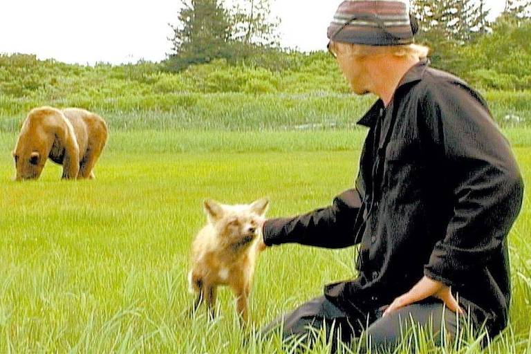 'O Homem Urso', de Werner Herzog, expõe contradições entre diretor e protagonista