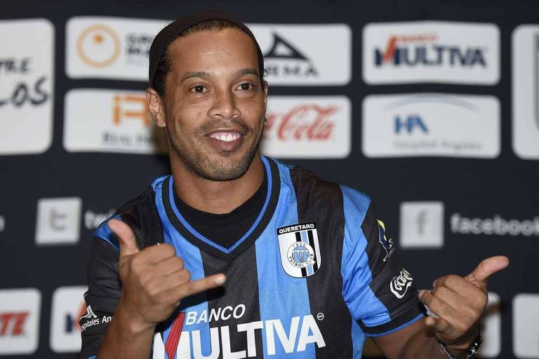 Ronaldinho desmente casamento com duas mulheres: 'Maior mentira'