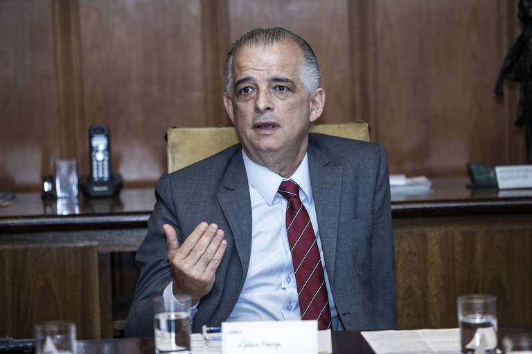 O governador Márcio França (PSB) durante reunião no Palácio dos Bandeirantes, em São Paulo