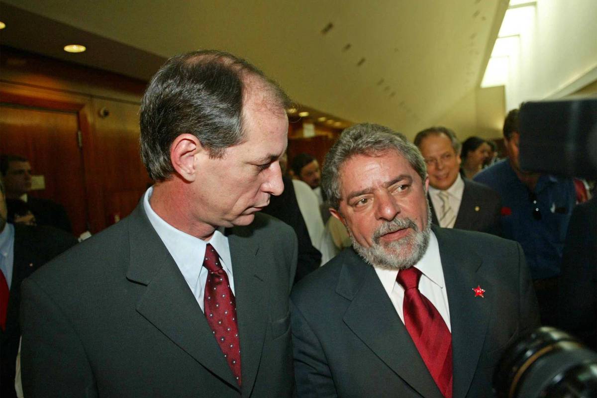 Lula e Ciro se encontram e ensaiam reaproxima o mas sem tratar