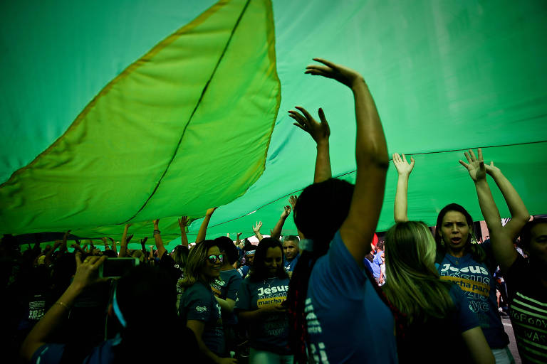 Participantes da Marcha para Jesus de 2018 no centro de São Paulo