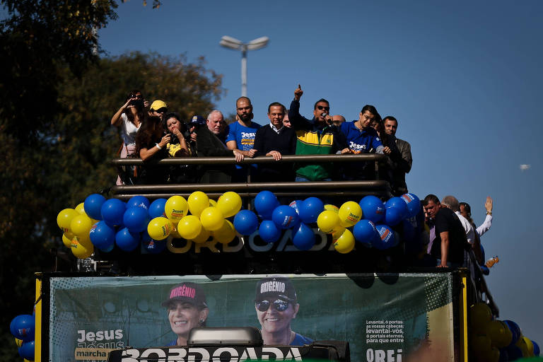 Diversos políticos, entre eles o prefeito de São Paulo, Bruno Covas, e o pré-candidato ao governo do estado João Doria participaram da Marcha para Jesus de 2018 