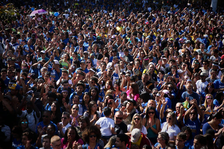 Participantes da Marcha para Jesus de 2018 no centro de São Paulo