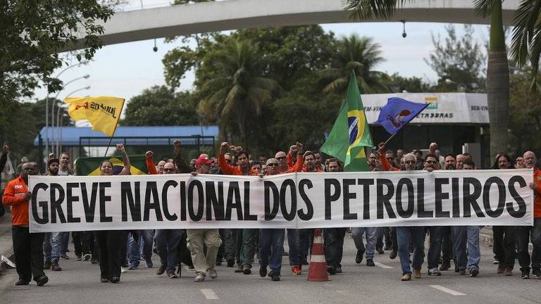 Críticos à gestão de Parente, petroleiros iniciaram nesta quarta greve de 72 horas
