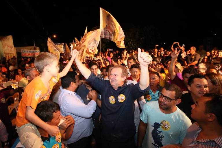 O governador interino Mauro Carlesse (PHS-TO) em campanha no Tocantins (Divulgação)