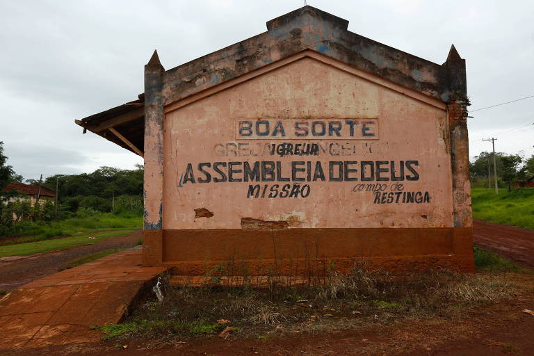 Estação Boa Sorte, em Restinga, que hoje fica dentro de um assentamento e já foi usada como depósito e igreja