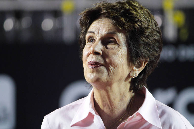 Guga, Billie Jean King e tenistas brasileiros homenageiam Maria Esther Bueno