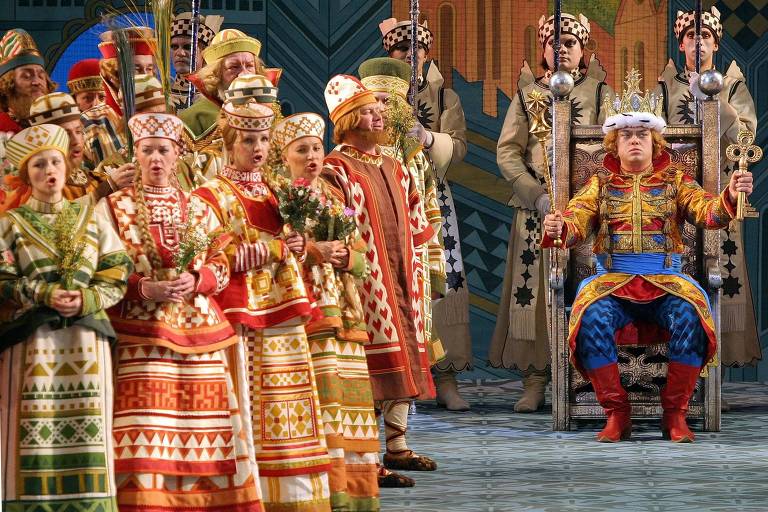 Atores ensaiam a ópera "The Tale of Tsar Saltan", com música do compositor Nikolai Rimsky-Korsakov