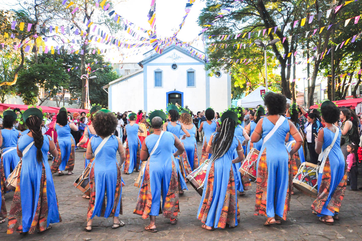 No Dia de Nossa Senhora do Rosário, Brasil celebra o Dia Nacional